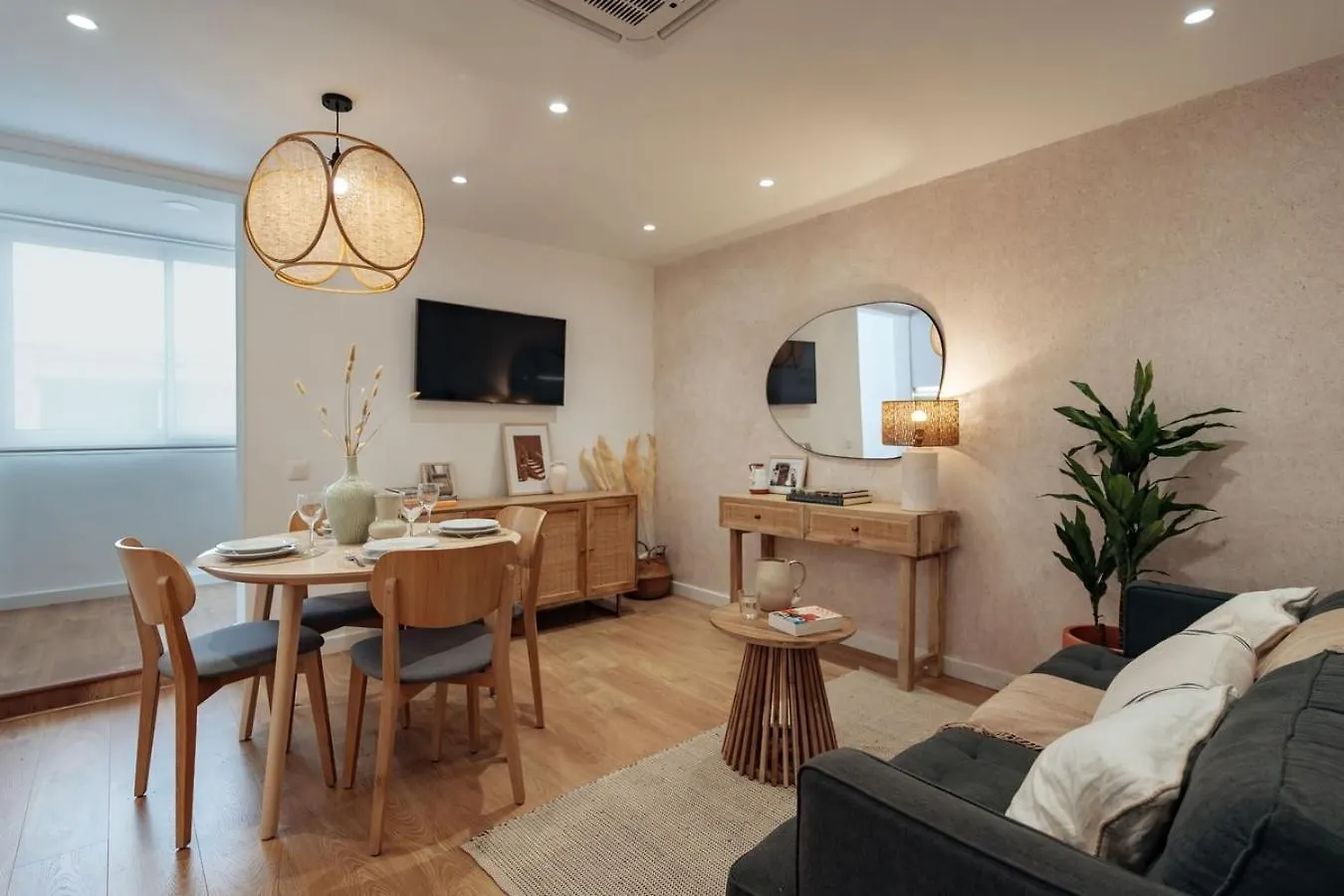 Casa Bohemia - Wonderful 2 Bedroom Apartment In Gracia Barcelona